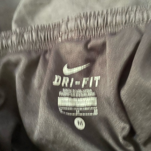 Nike women’s running shorts - Picture 4 of 4